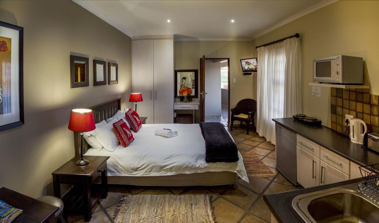 Lalapanzi Guest Lodge Port Elizabeth Exterior photo
