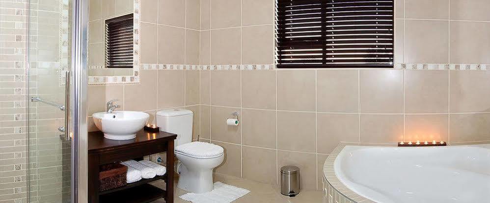 Lalapanzi Guest Lodge Port Elizabeth Exterior photo